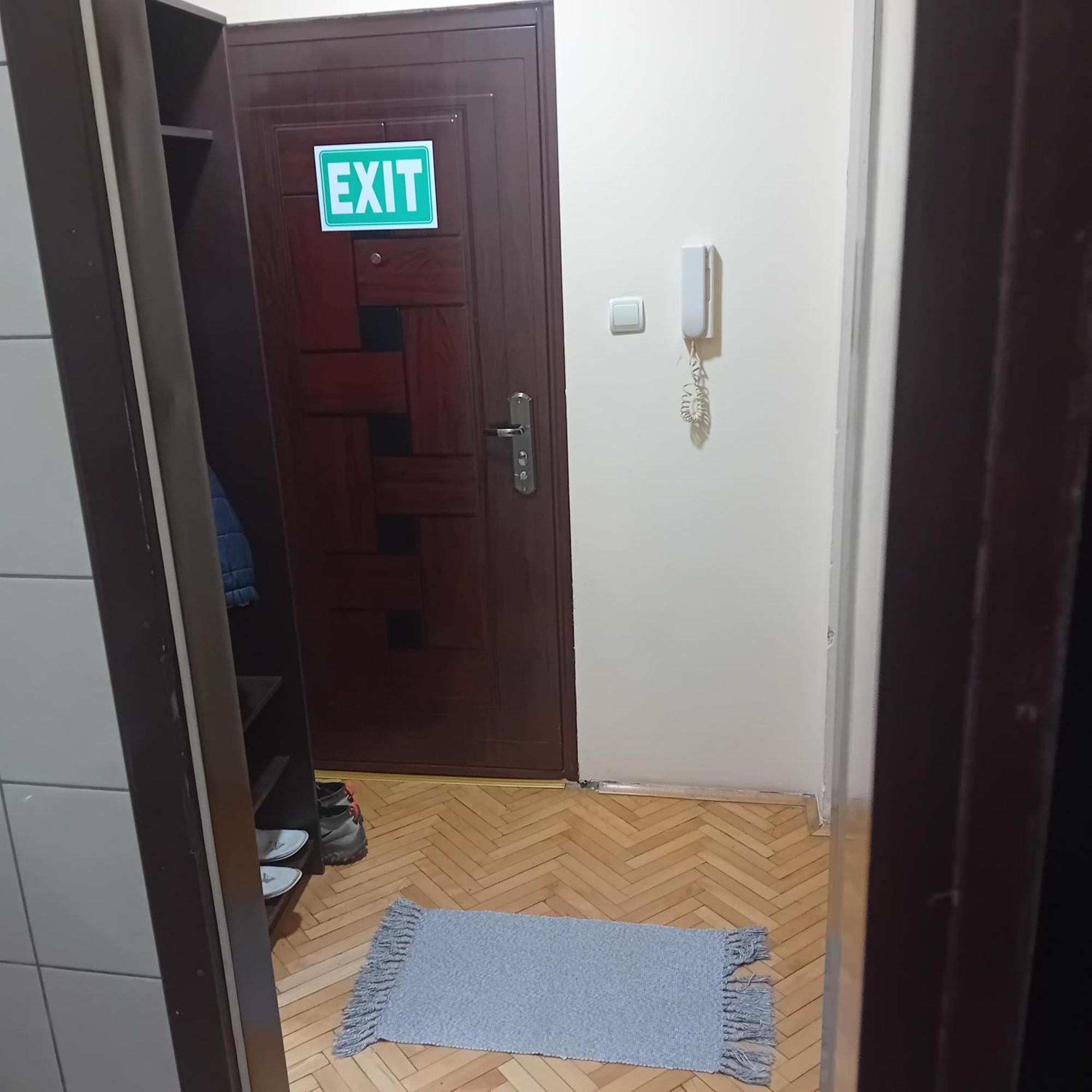 Apartment Viktor 2 Stan Na Dan Шабац Екстер'єр фото